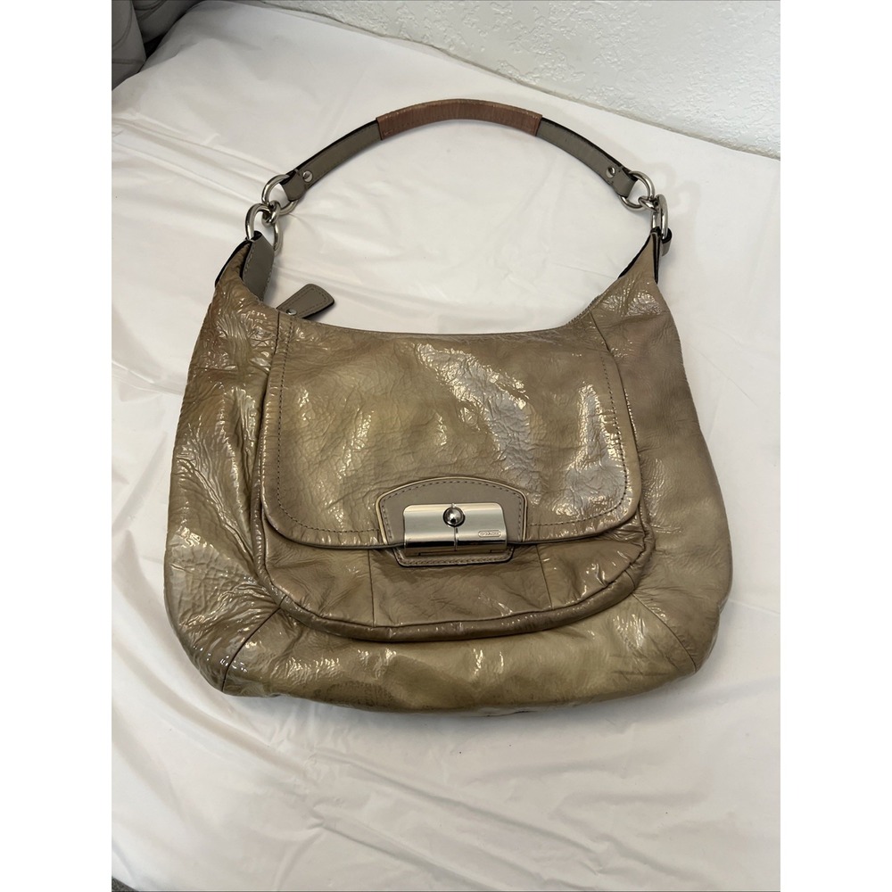 Coach Kristin Patent Leather Hobo 19299 Shoulder Bag Purse‎ Tan Taupe 13 X 10